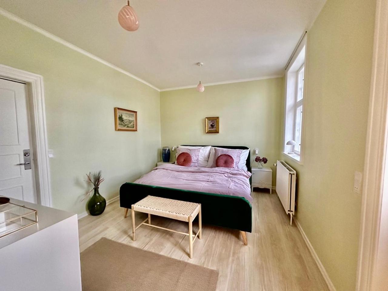 Hirtshals Gamle Station Bed & Breakfast Екстериор снимка